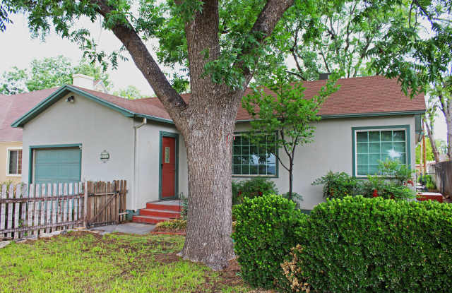 Photo of 921 North Halagueno Street