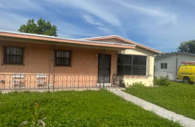 12041 NW 22nd Pl