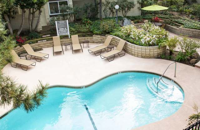 Photo of eaves Cerritos