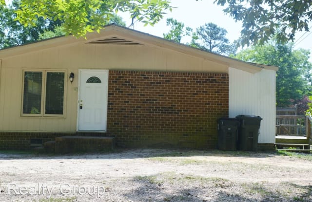 609 W Killigrey St - 609 W Killiegrey St, Lillington, NC 27546