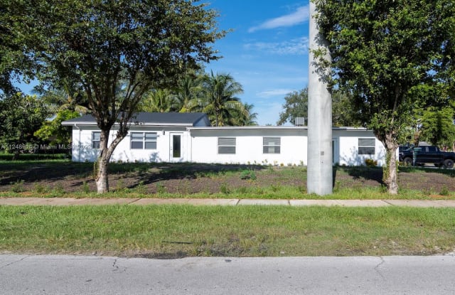 14430 NE 14th Ave - 14430 Northeast 14th Avenue, Golden Glades, FL 33161