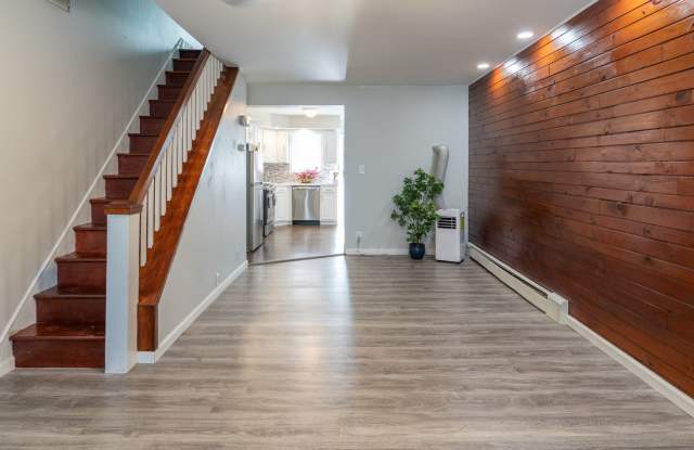 Newly rehabbed 3 bedroom