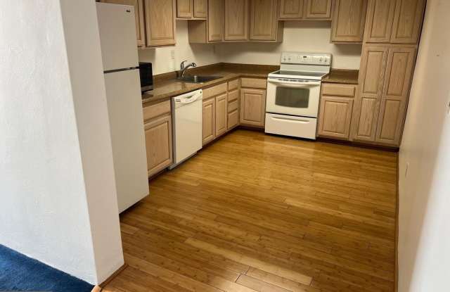 3531 FOREST LN #E-12