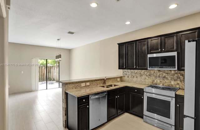 Photo of 8925 Nw 102nd Ct