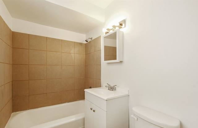 11143 S Martin Luther King Jr Dr