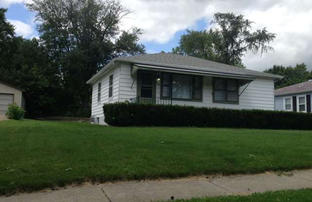 1604 W John - 1604 West John Street, Champaign, IL 61821