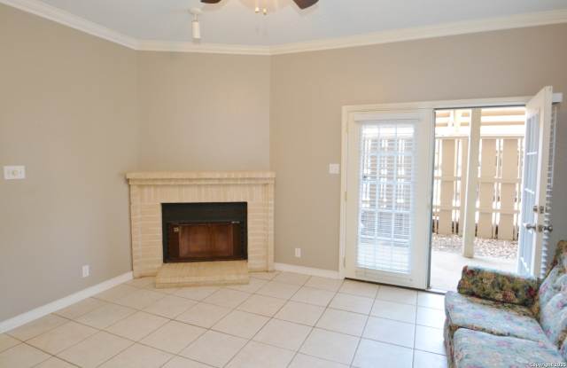 12446 Starcrest unit: 403