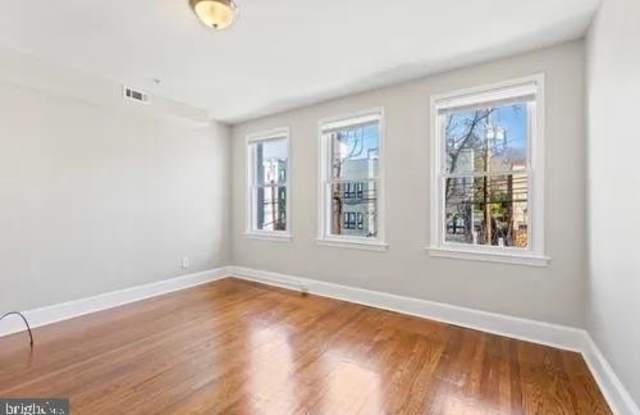 3742 12TH Street NE unit: 2