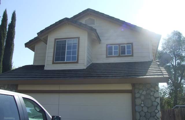 419 Regency Cir., Vacaville, CA 95687