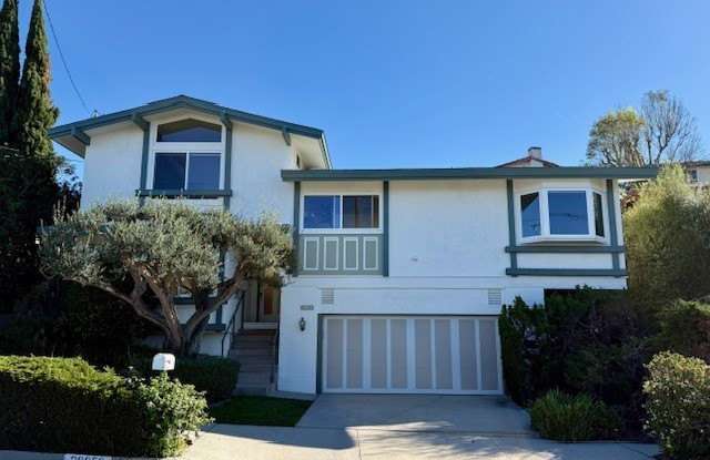 Photo of 28050 Lobrook