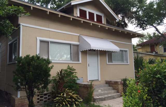 Photo of Large 4 bedroom Near UT and Downtown