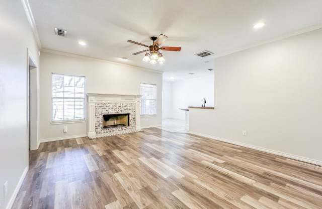 4 bedroom 2.5 bathroom house in Cooper ISD with Solar!!