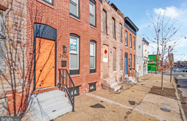 2436 E BIDDLE Street