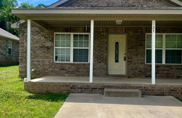 127 DRAKE, Jonesboro AR **HUD ACCEPTED**