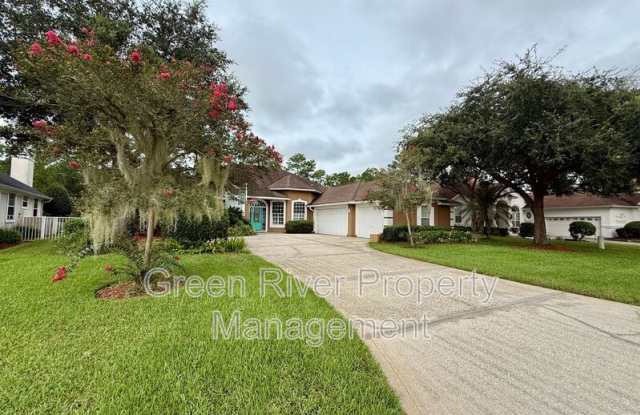 1700 Country Walk Dr