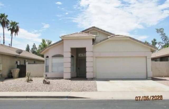 6135 W NAVAJO Drive