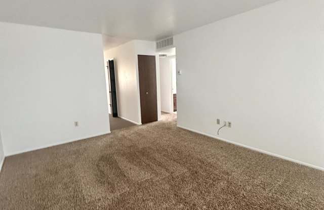 1124 Camellia Drive unit: 3