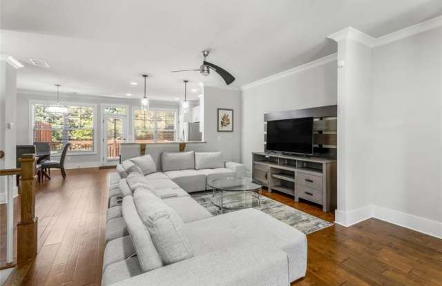 2413 Misty Hollow Place