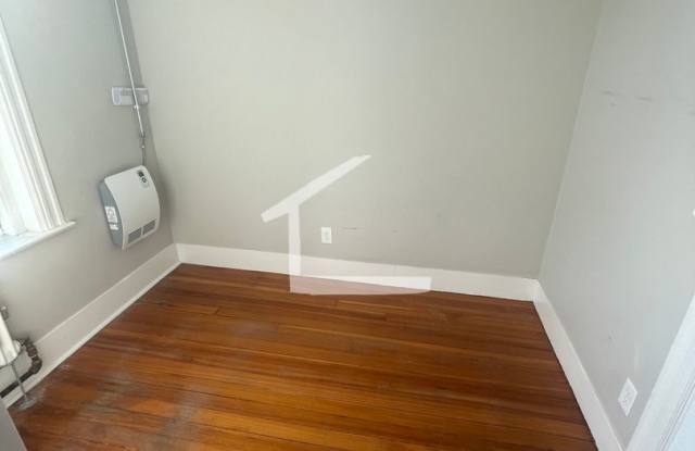 Amazing 1 Bed in Harvard Square available Now