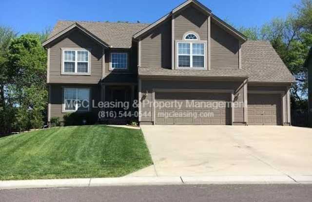 Stop scrolling—your dream home in Lee’s Summit is officially here!
