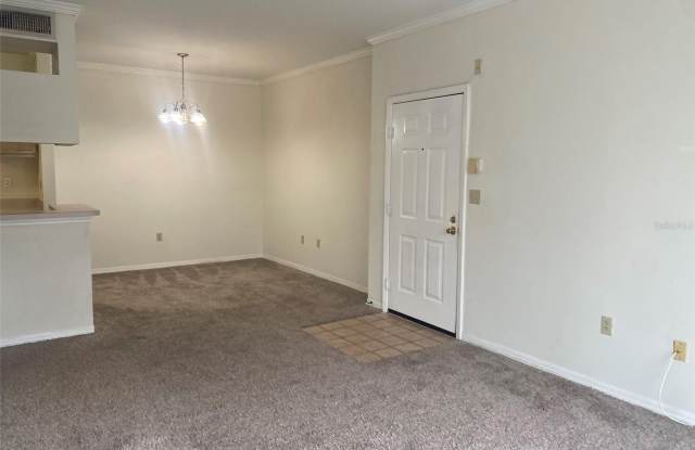 5602 PINNACLE HEIGHTS CIRCLE