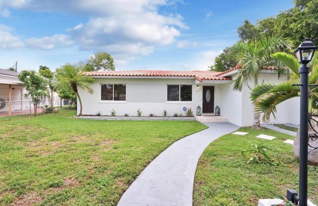 6590 SW 21st St - 6590 Southwest 21st Street, West Miami, FL 33155