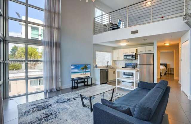7700 Collins Ave # 1 (A11989134)