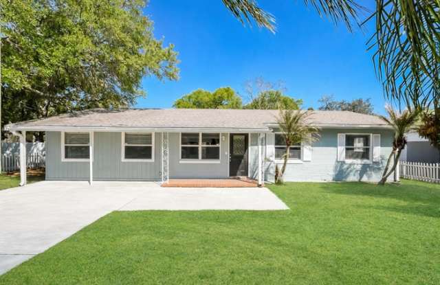 1215 North Nowell Street