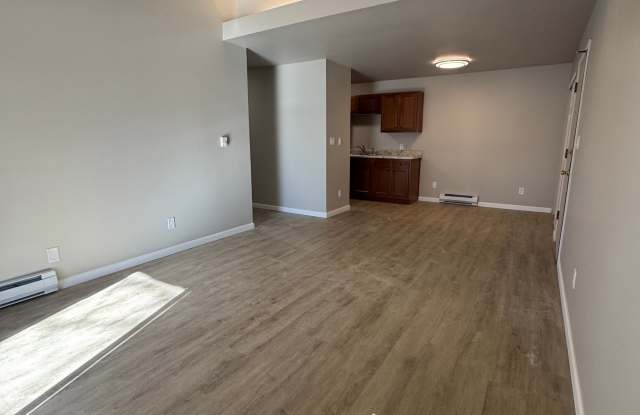 1390 Maricopa Drive