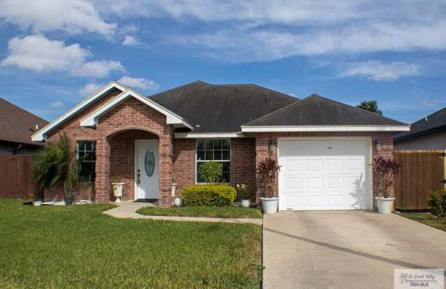 Photo of 1009 BEAVER LAKE DR