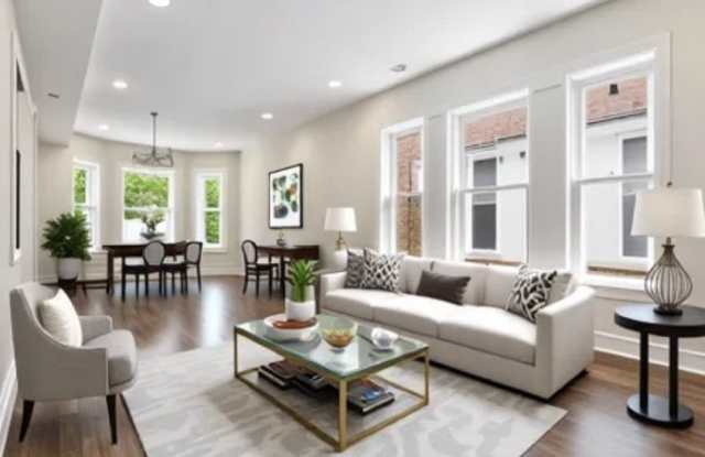 6826 S Prairie Avenue