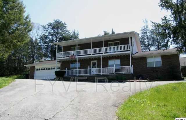 1231 Village Dr