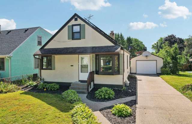 Photo of 254 Arion St E