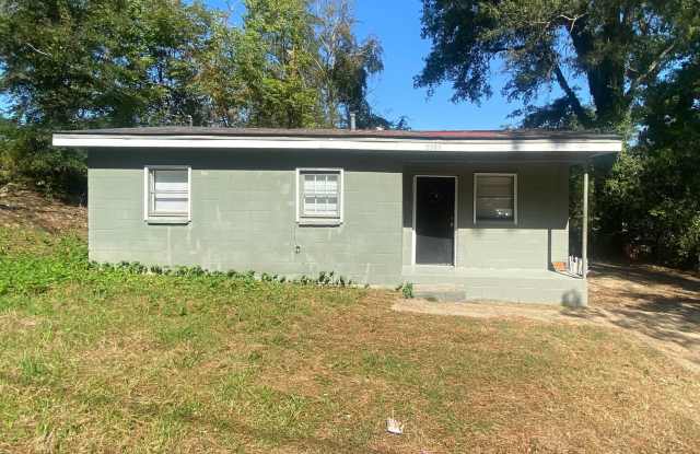 Photo of **AVAILABLE NOW**Midtown Columbus, GA 3 Bedroom / 1 Bathroom Home for