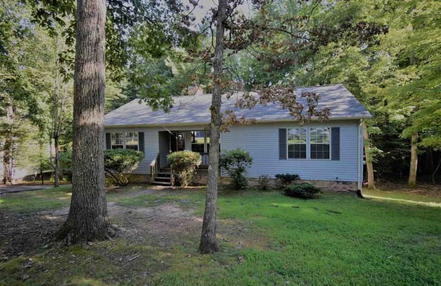 54 WOODLAWN DR - 54 Woodlawn Drive, Lake Monticello, VA 22963