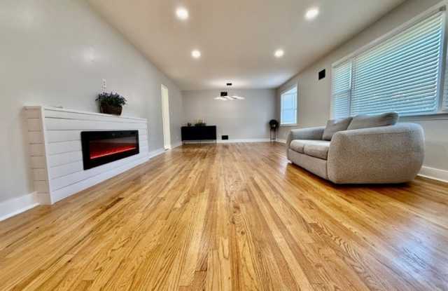 Photo of 1571 Brookside Rd