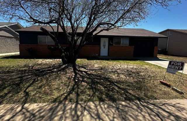2206 Lyndale Dr