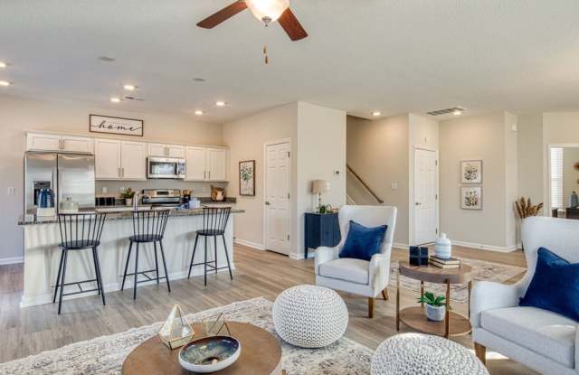 Photo of Hillpoint Preserve Townhome Apartments