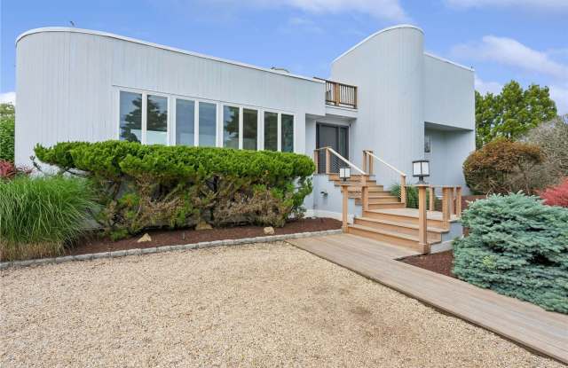 3 Stacy Drive