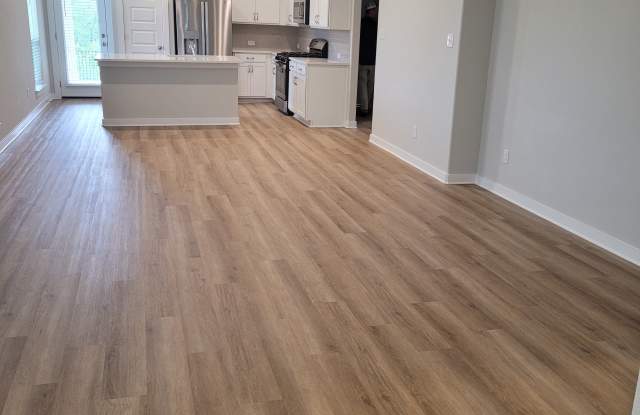 Photo of 121 Tall Grass Dr