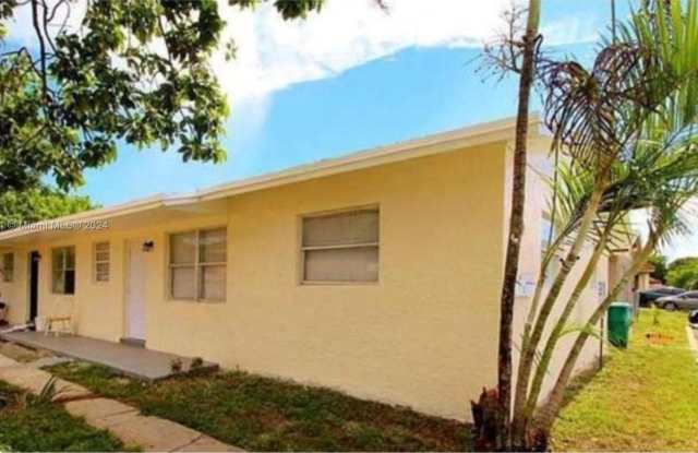 2615 NW 13th Ct
