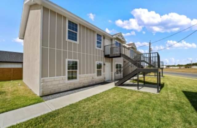 Photo of 2008 Southridge Avenue - A