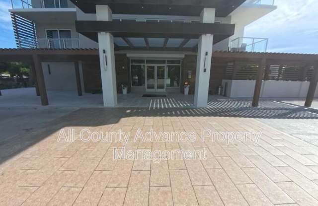 920 N Osceola Ave