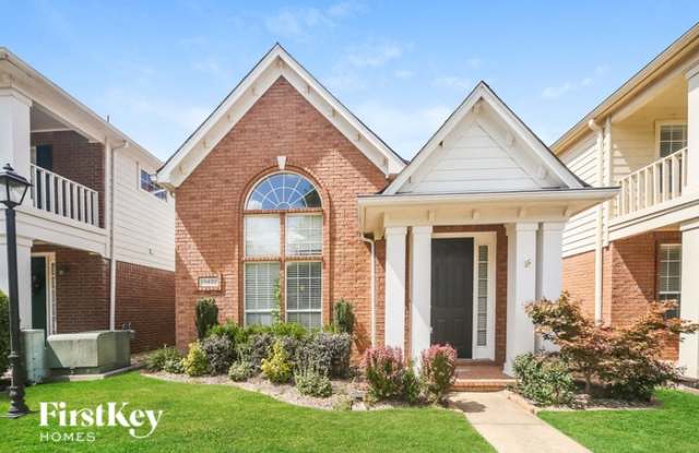 10432 Kensington Circle
