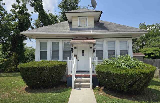 429 Doughty