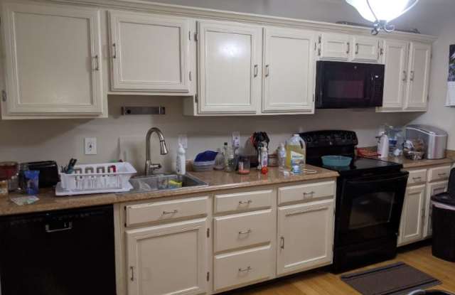 12644 Castile Ct