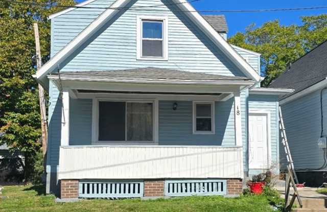 Photo of Beautiful 5 bedroom House available