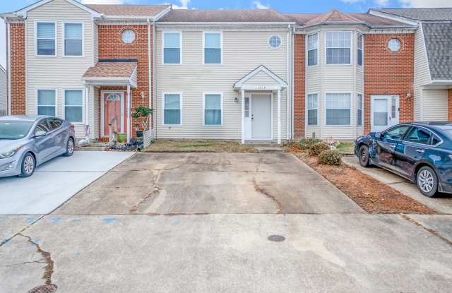 1319 Longlac Road - 1