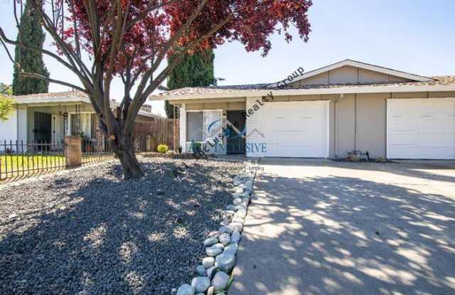 2618 El Parque Circle