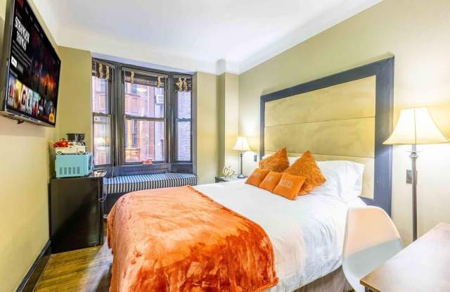 12 West 44th Street